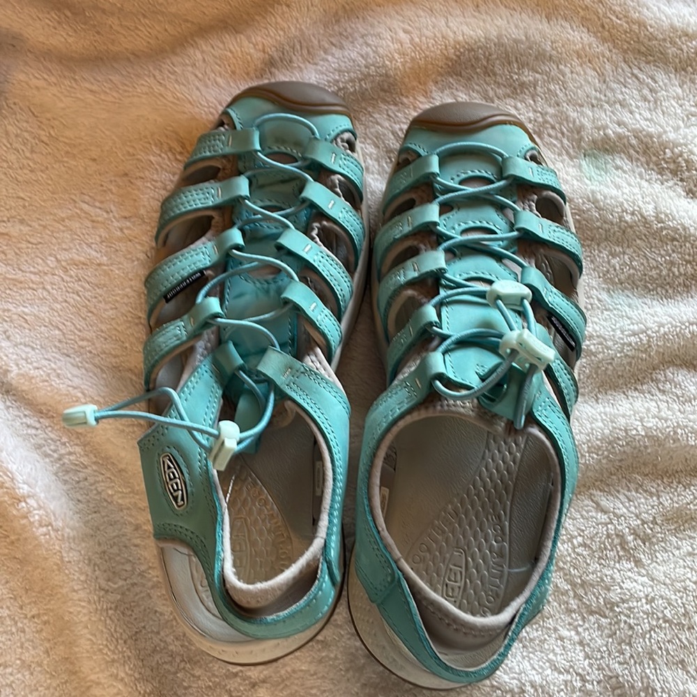 KEEN WOMEN'S NEWPORT OR ASTORIA 9.5